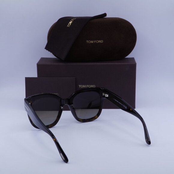 Tom Ford Polarized FT0613 52H Beatrix Square Sunglasses - Dark Havana - Picture 9 of 9